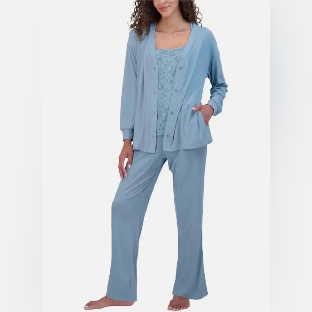 Live2Lounge  Ladies' 3-Piece Pajamas Lounge Set: Cardigan + Tank + Pant Size M